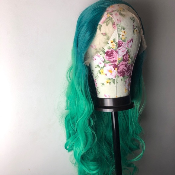 ? 24” GREEN OMBRE BODY WAVY LACE FRONT WIG? *NEW main image 4